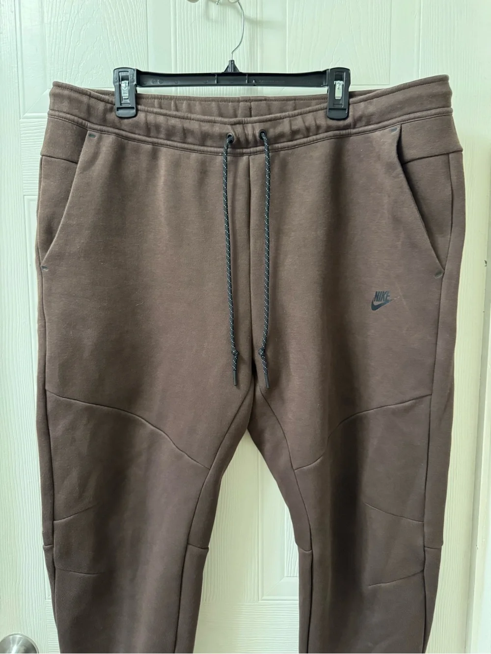 Nike Men’s Chocolate Brown Fleece Joggers